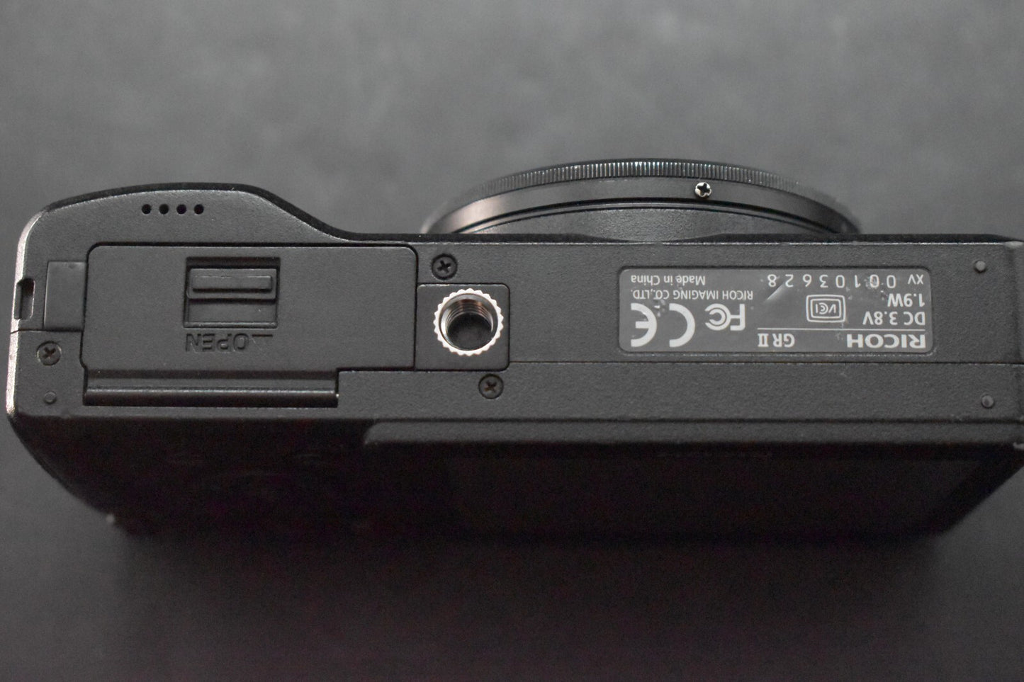 [1 Yr warranty] RICOH GR II 16.2 MP Compact Digital Video Camera 6571