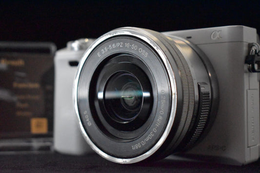 [1 Yr warranty] Sony alpha a6000 Digital Mirrorless Camera with Lens White 5798
