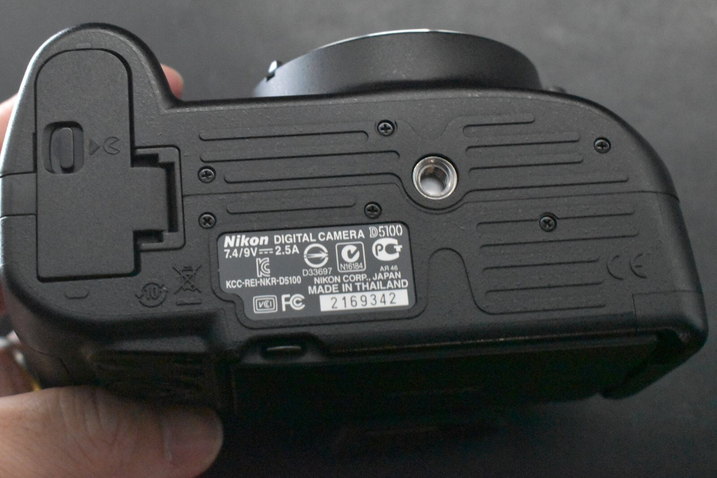 [1 Yr Warranty] Nikon D5100 16.2MP DSLR Digital Professional Camera w/ Lens 6487