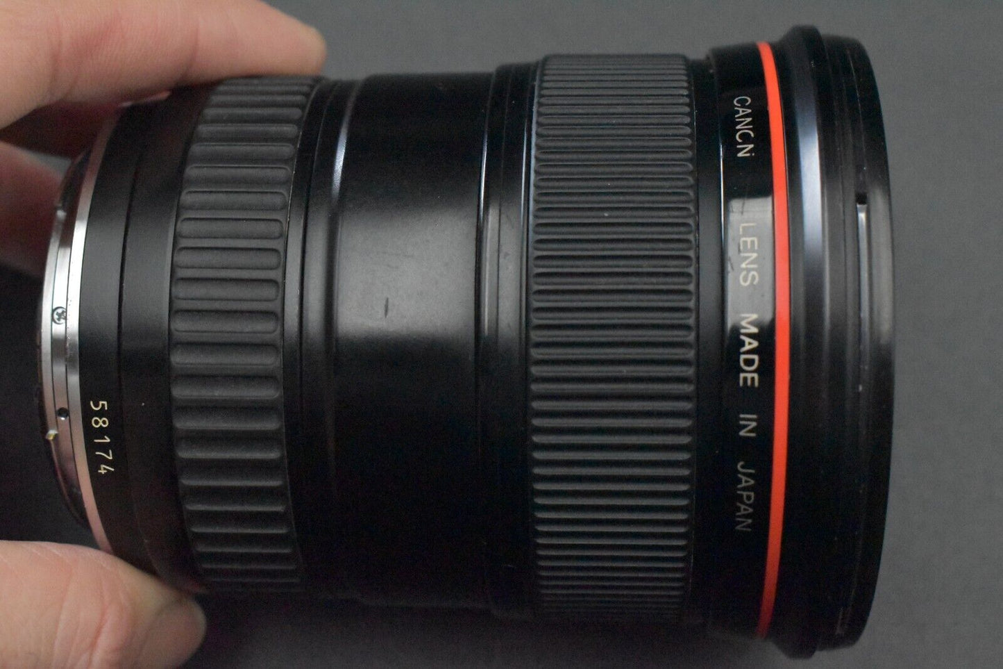 Canon EF 17-35mm f/2.8 L USM AF Wide Angle Zoom Lens From JAPAN [MINT-] 5297