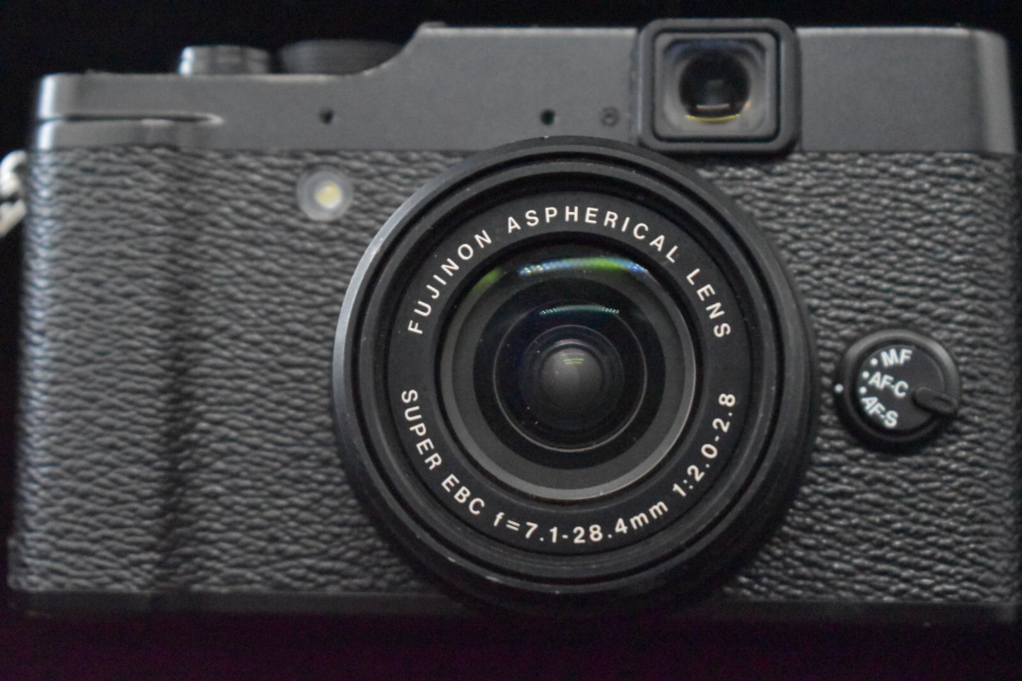 [1 Yr Warranty] Fujifilm X10 Black pPoint and Shoot Compact Digital Camera 6676