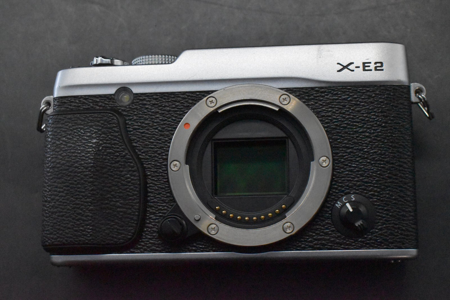 [1 Yr warranty] Fujifilm Fuji X-E2 Mirrorless Digital Camera Silver  Used 6456