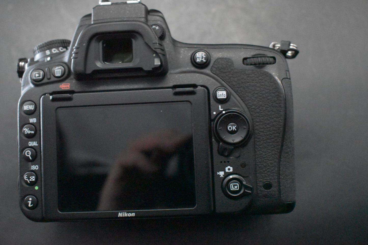 [1 Yr Warranty] Nikon D750 24.3MP DSLR Digital SLR Camera Body 6358