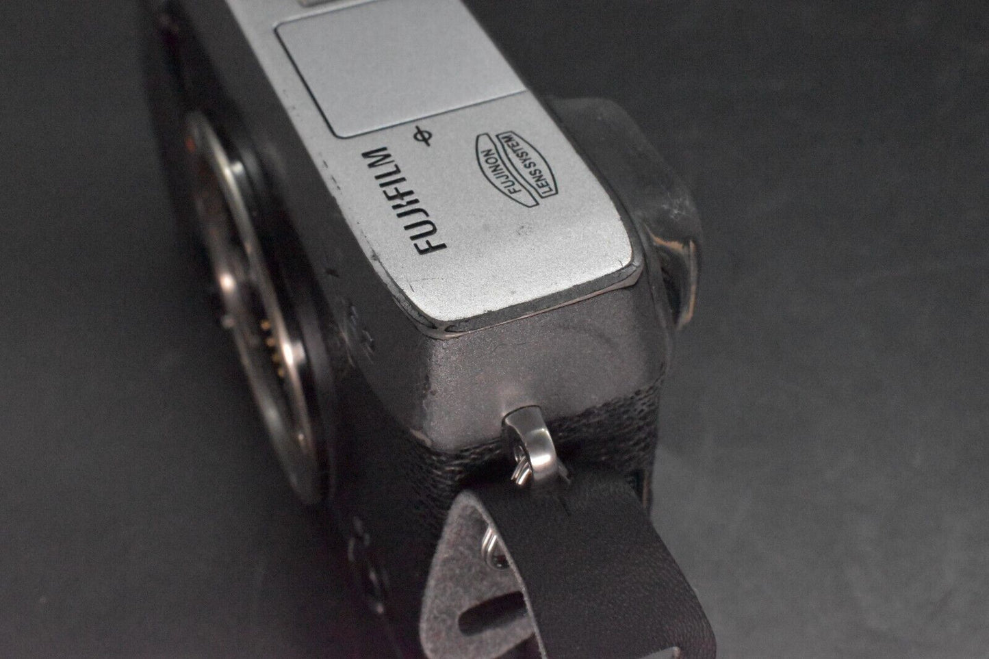 Fotocamera digitale mirrorless Fujifilm Fuji X-E2 argento usata [QUASI NUOVA]...