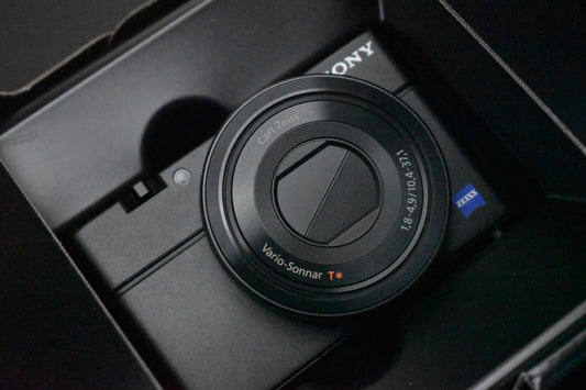 [TOP MINT] Sony Cyber-Shot DSC-RX100 35 Language Digital Camera 6684~6688