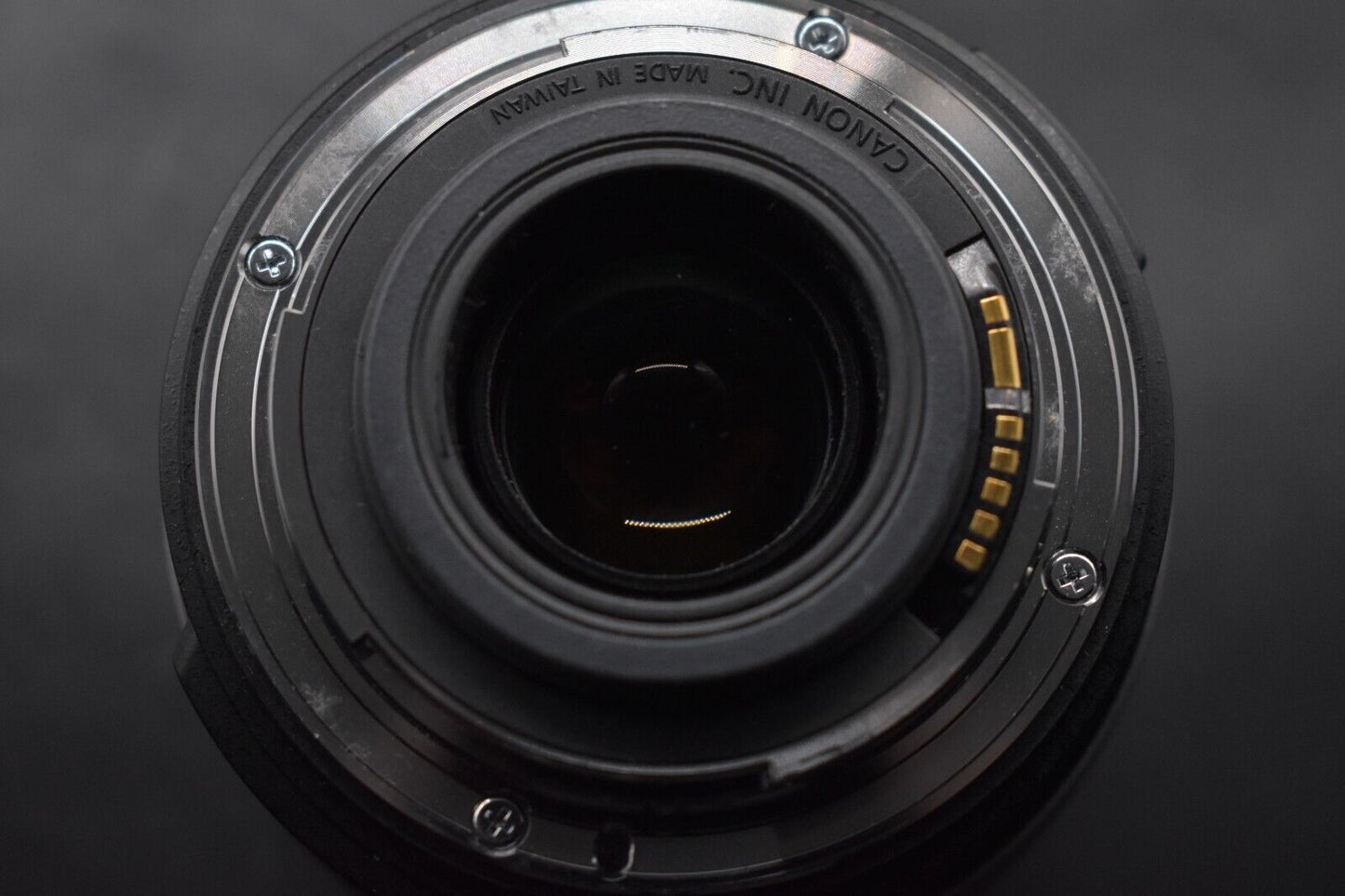 Canon EF-S 18-200mm f/3.5-5.6 IS Wide Angle Zoom AF Lens From JAPAN [MINT-] 4936
