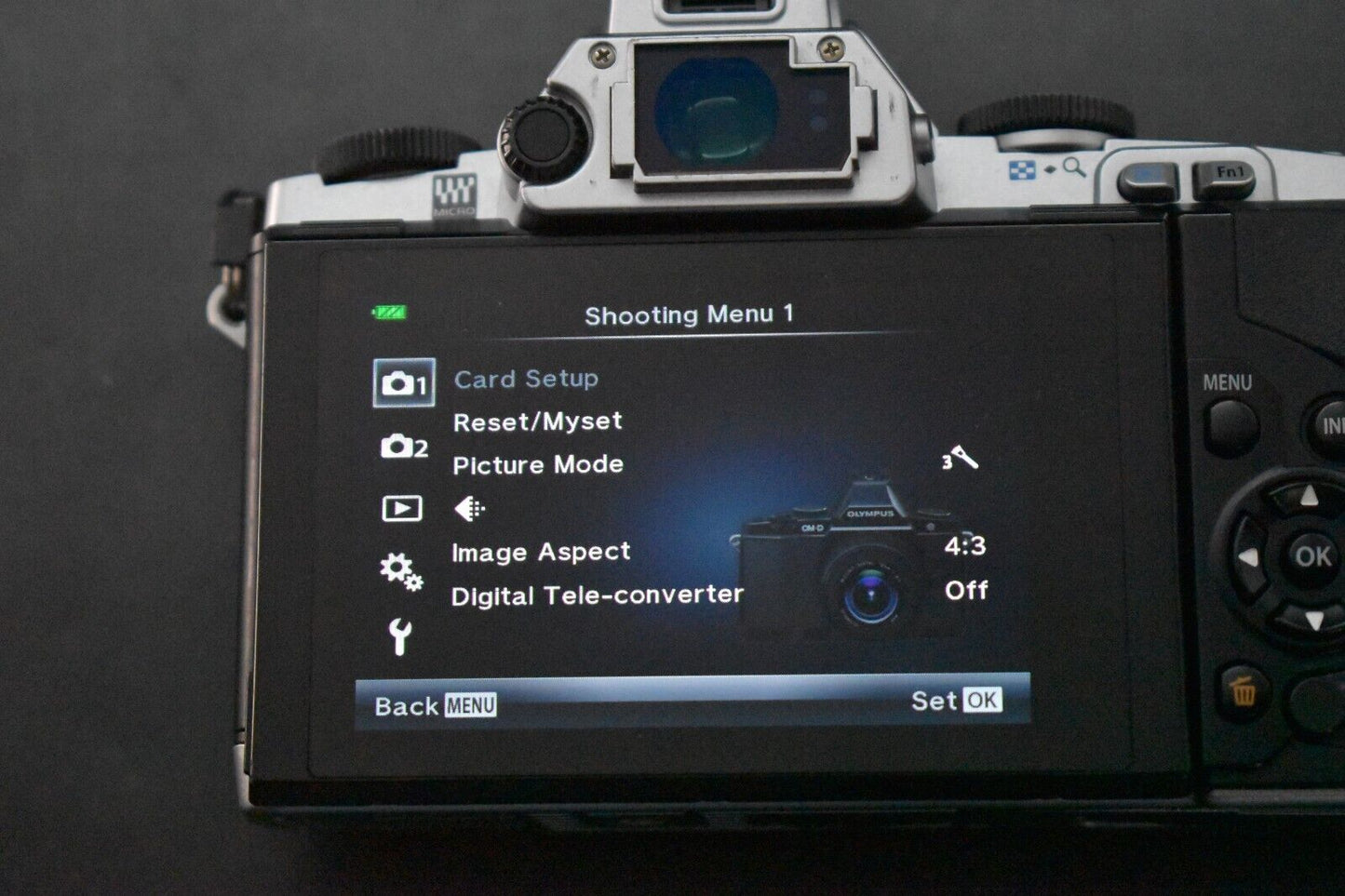 [1 Yr Warranty] Olympus OMD E-M5 Mirrorless Digital Camera with Lens Silver 5830