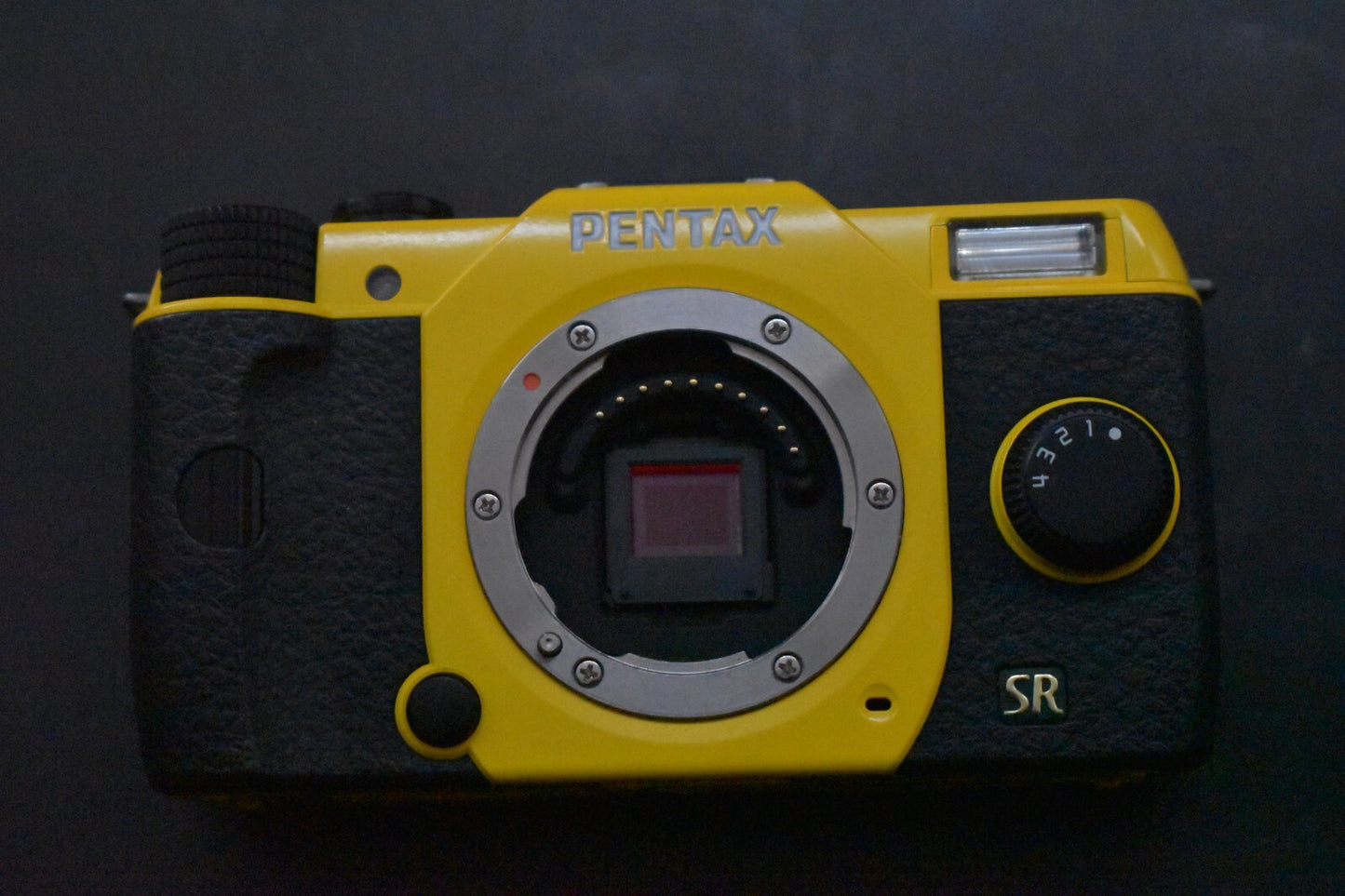 [1 Yr Warranty] Pentax Q7 Yello Digital Mirrorless camera with 2 Lenses 6214