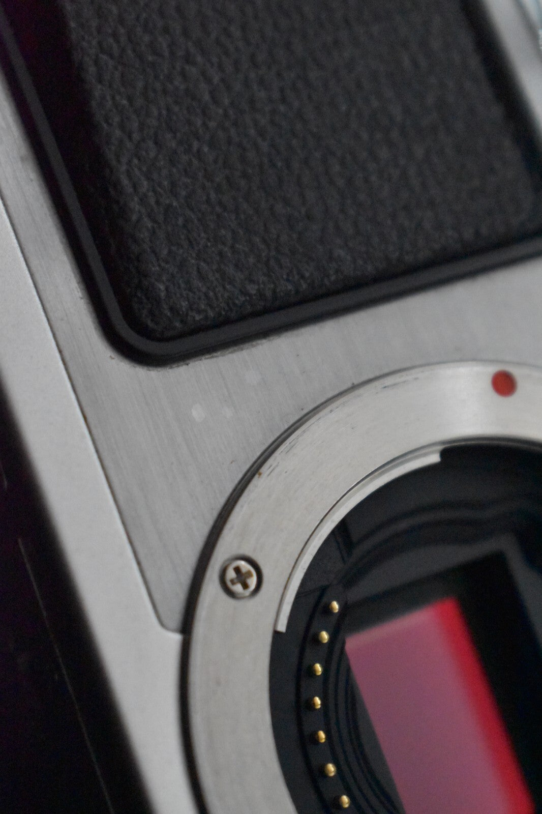 [1 Yr Warranty] Olympus Pen E-P1 Silver 12.3MP Digital Camera With Lens 6063