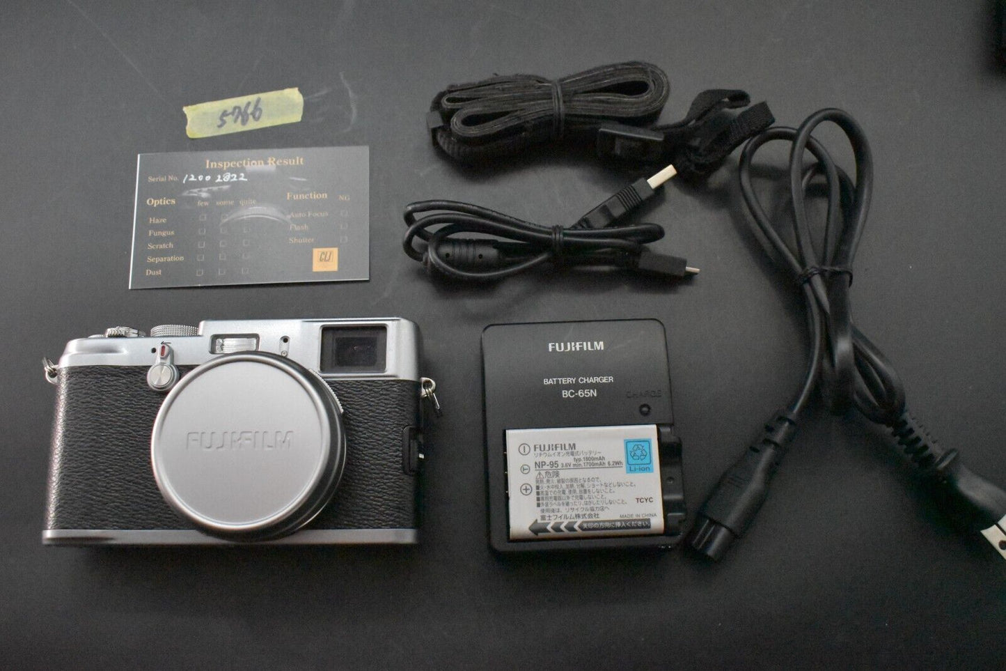 Fujifilm X100 FinePix X Series 12.3MP Silver Digital Camera JAPAN [MINT- ] 5766