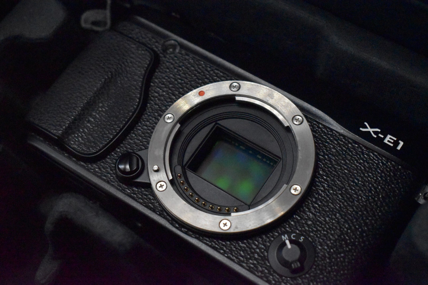 [1 Yr warranty] Fujifilm X Series X-E1 16.3MP Digital SLR Camera Body Black 5961