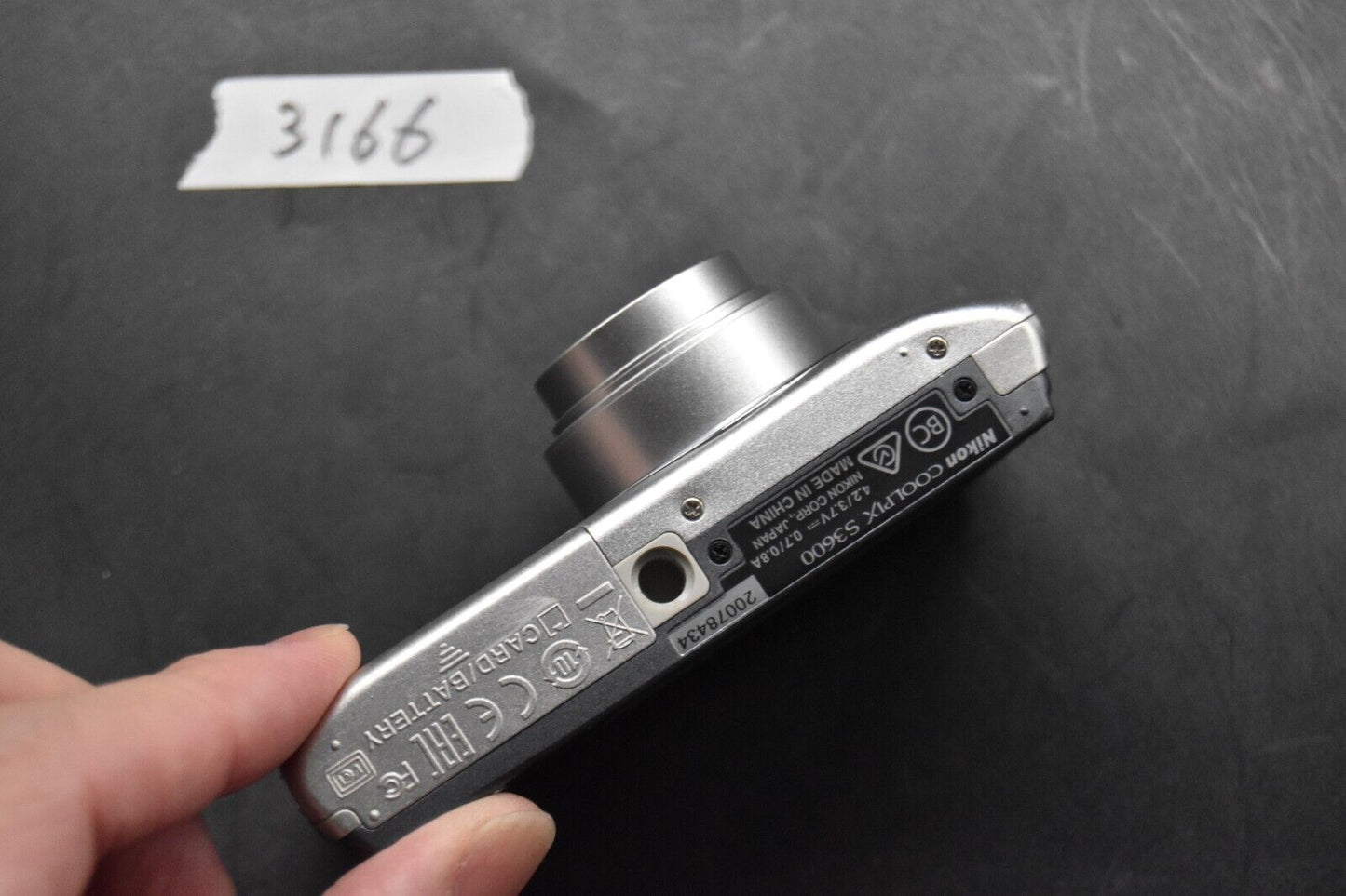 Nikon Coolpix S3600 Silver 20.1MP Compact Digital Camera Japan 【NEAR MINT】 #3166