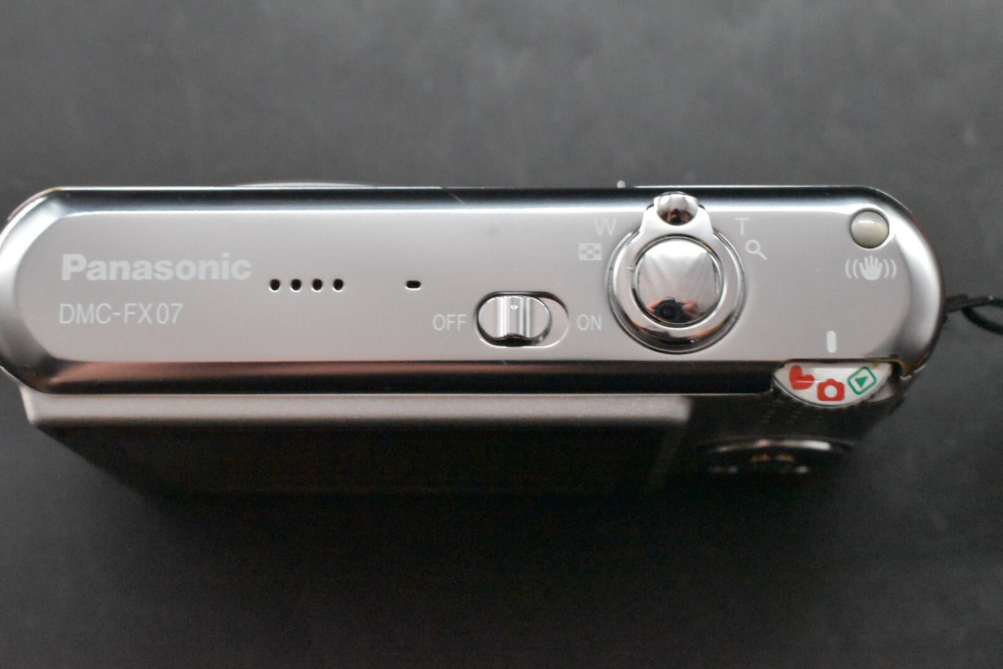 [1 Yr Warranty] Panasonic Lumix DMC-FX07 Compact Digital Camera Silver 6431