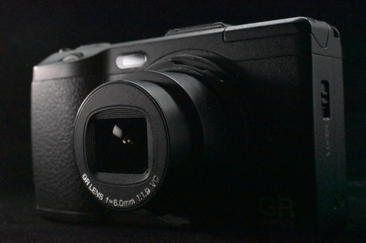 RICOH GR DIGITAL IV Point and Shoot Digital Compact Camera [N MINT] 5287