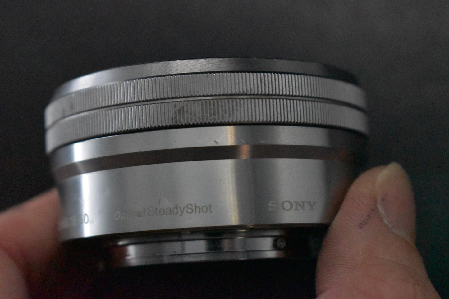 [1 Yr Warranty] Sony Alpha a5000 Mirrorless Digital Camera with Lens White 5856