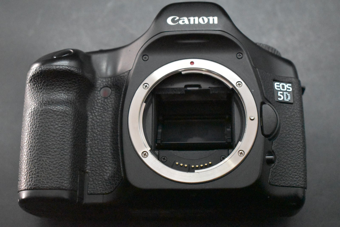 [1 Yr Warranty] Canon EOS 5D Digital SLR Full Frame Camera Body Only 6576