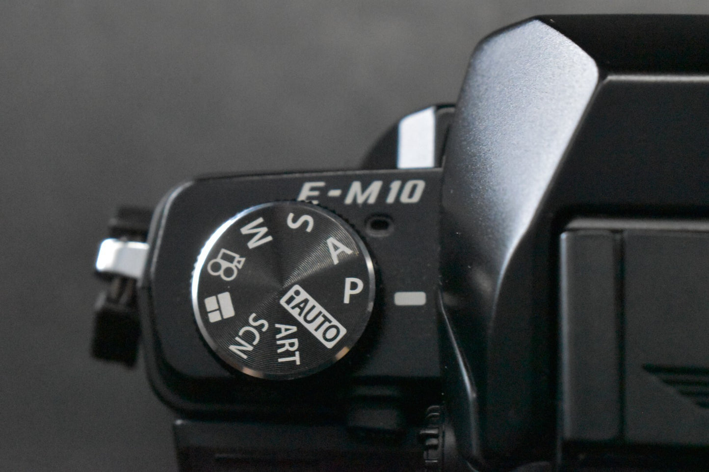 [1 Yr Warranty] Olympus OM-D E-M10 16.1MP Digital SLR Camera Black Japan 6509