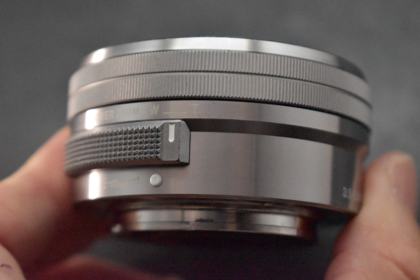 [1 Yr warranty] Sony Alpha a5000 Mirrorless Digital Camera with Lens Silver 6601