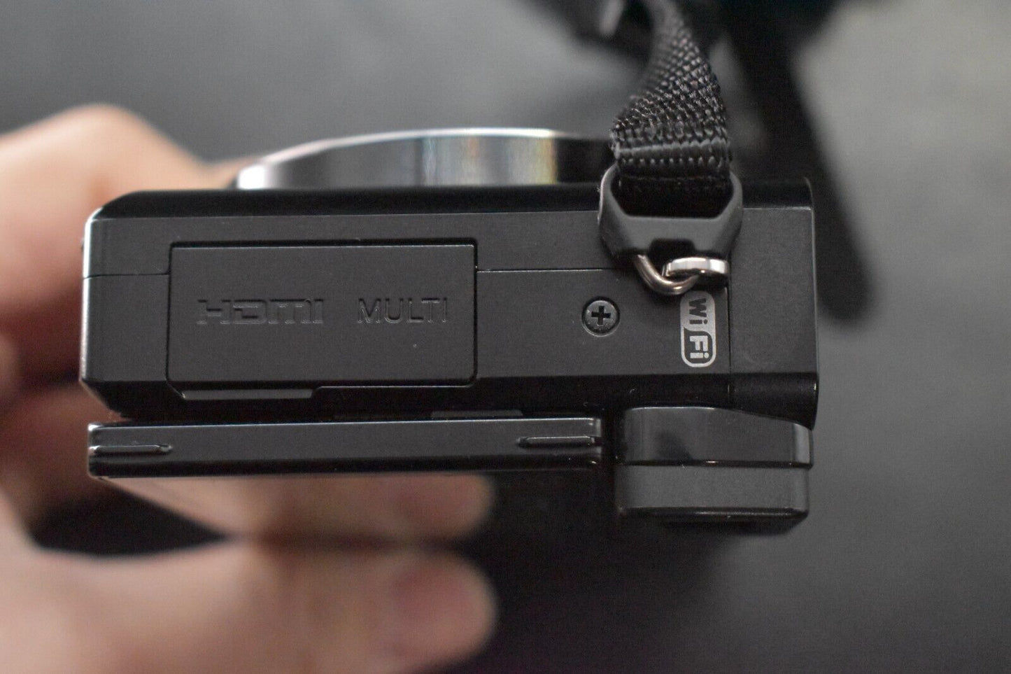 [1 anno di garanzia] Fotocamera digitale mirrorless Sony alpha a6000 con...