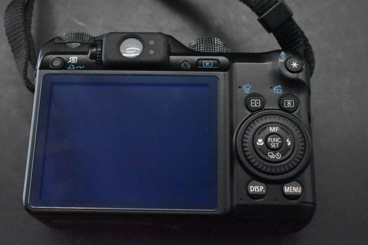 [1 Yr warranty] Canon PowerShot G10 Point and Shoot Digital Compact Camera 6415