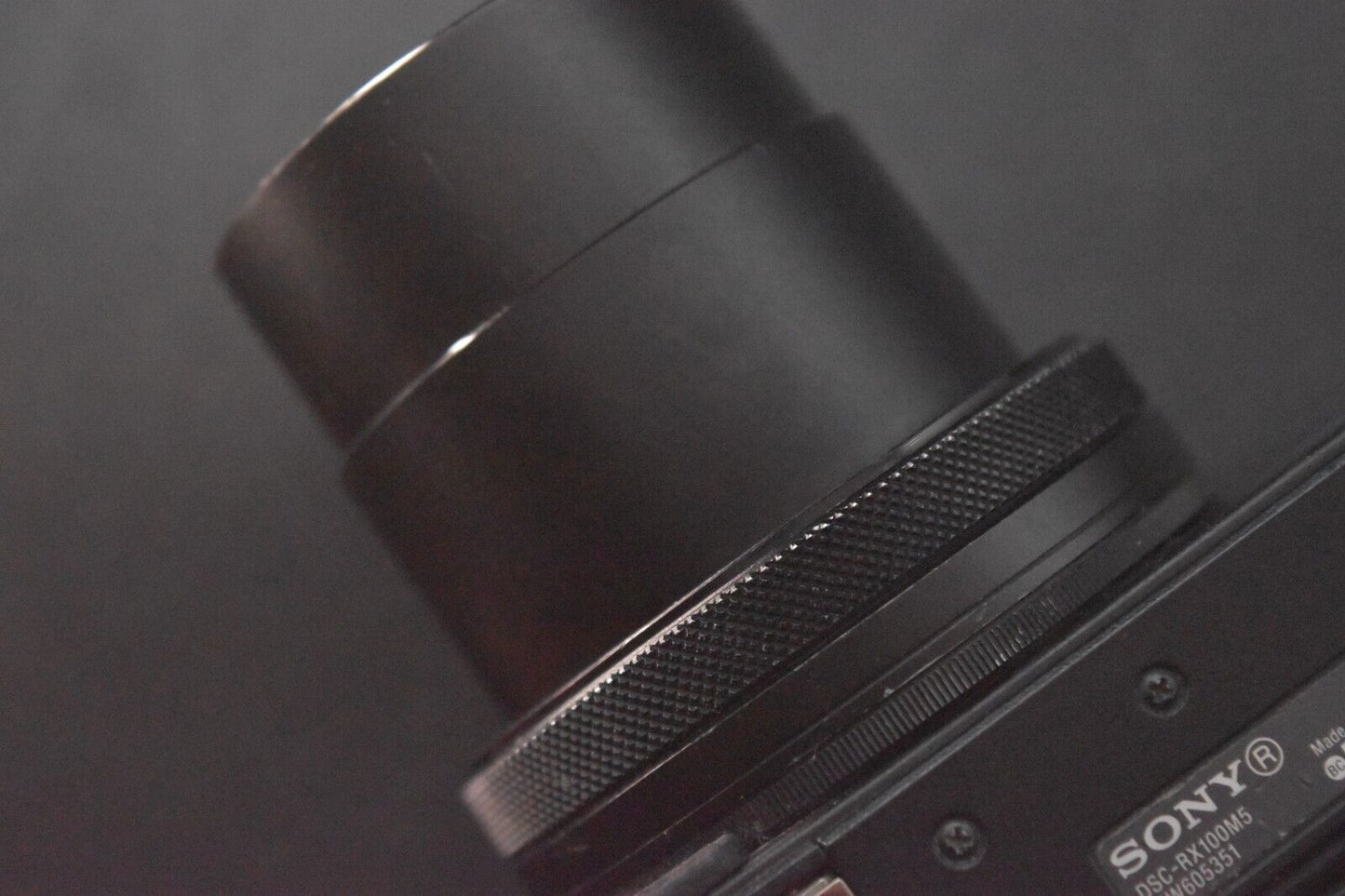 [1 anno di garanzia] Sony Cyber-Shot DSC-RX100 V M5 20.1MP 4K Digital...