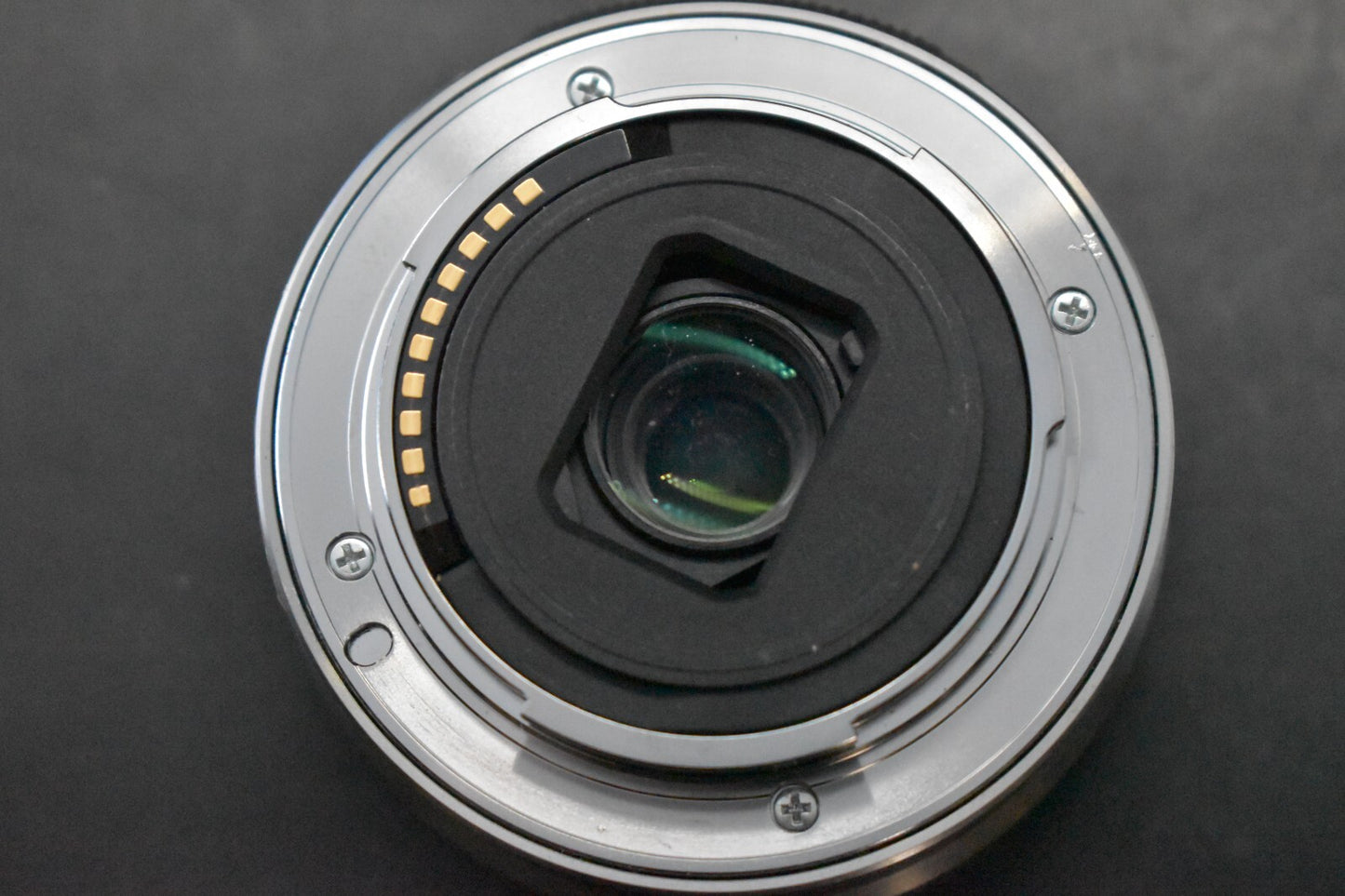 [1 Yr Warranty] Sony Alpha a5000 Mirrorless Digital Camera with Lens White 5856