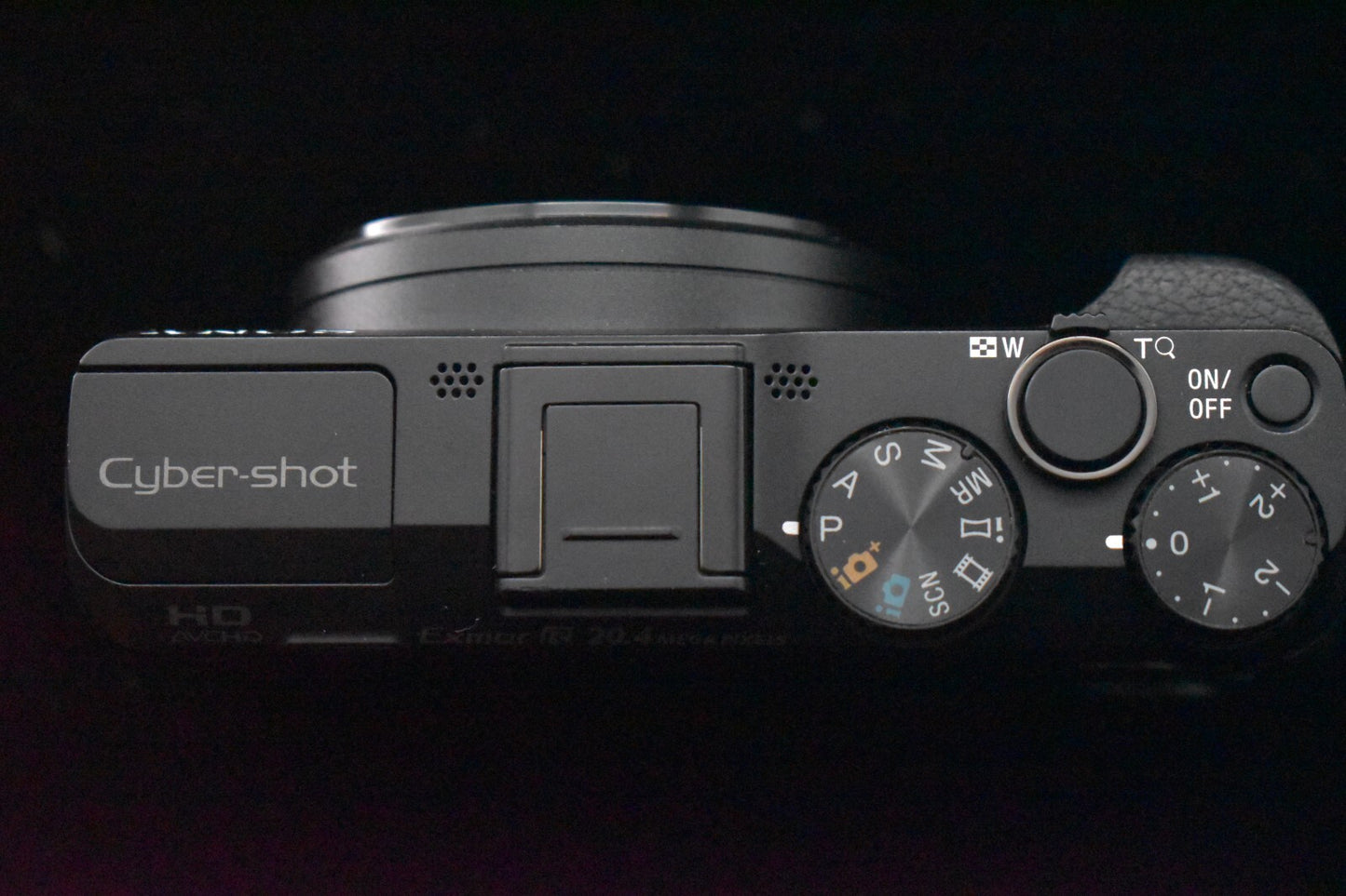 [1 Yr Warranty] SONY Cyber-Shot DSC-HX50V 20.4MP 30X Zoom Digital Camera 6070