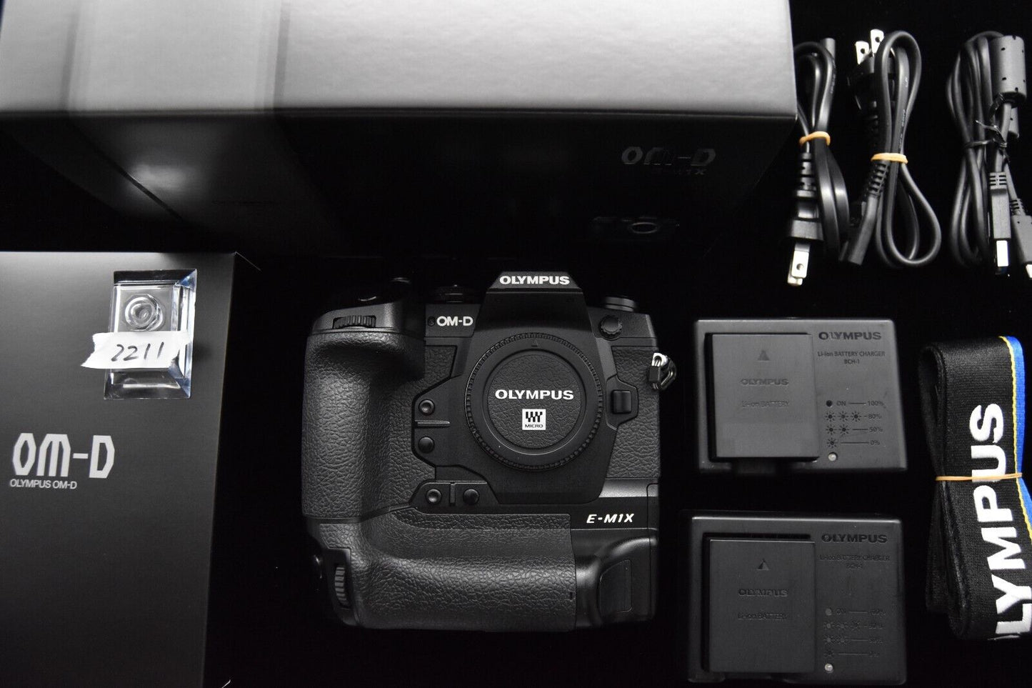 Olympus OM-D E-M1X 20.4MP Digital SLR Camera From Japan 【MINT- SC 45634】2211