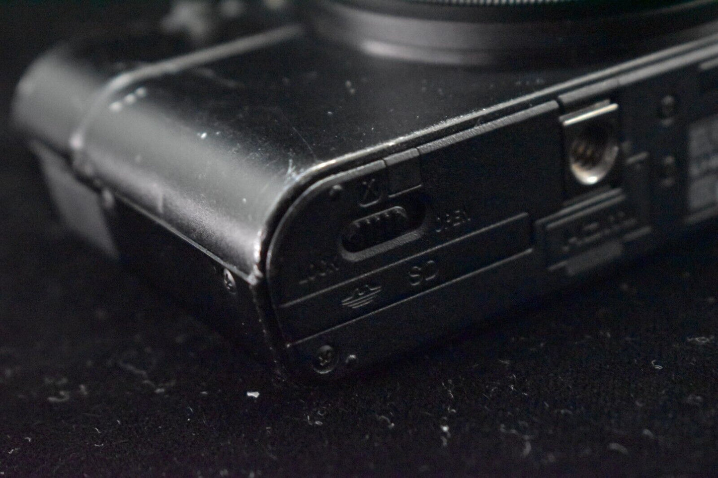 ENGLISH OK! Sony Cyber-Shot DSC-RX100 20.2MP Digital Camera 6545
