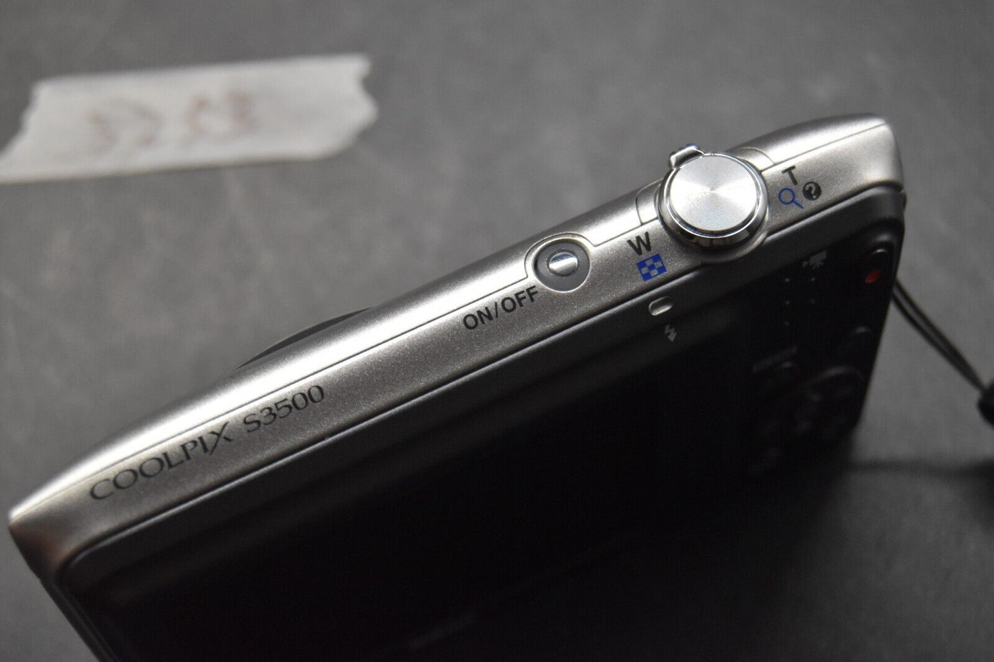 Nikon COOLPIX S3500 Silver 20.0MP Compact Digital Camera From JAPAN 【MINT-】3253