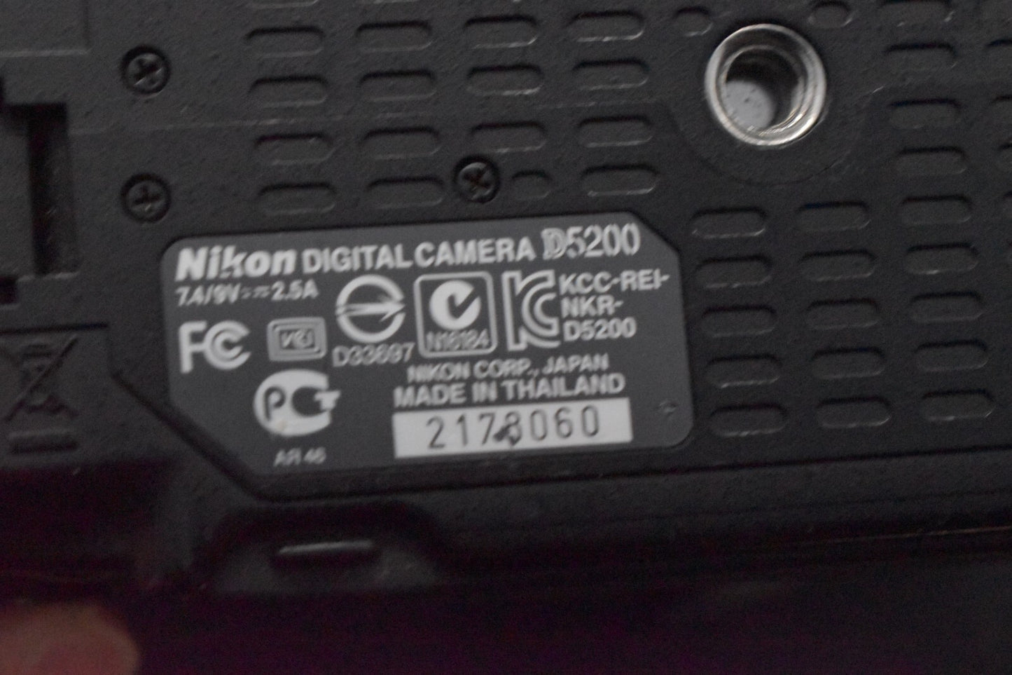 [1 Yr Warranty] Nikon D5200 24.1MP Digital Camera Black Body Only 6406