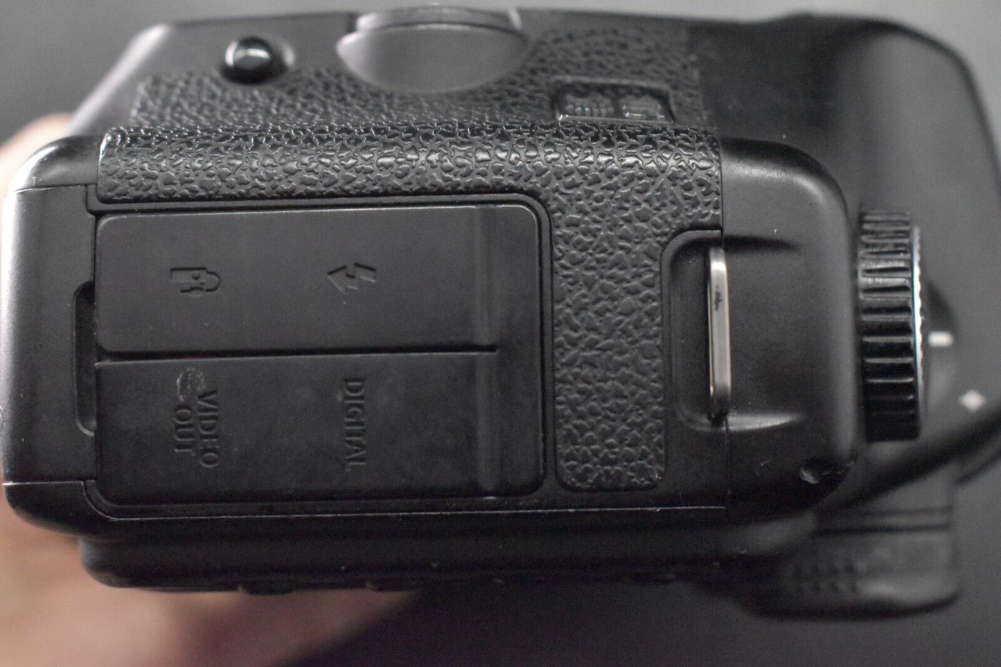 Canon EOS 5D Digital SLR Full Frame Camera Body Only [N MINT SC4857] 5422
