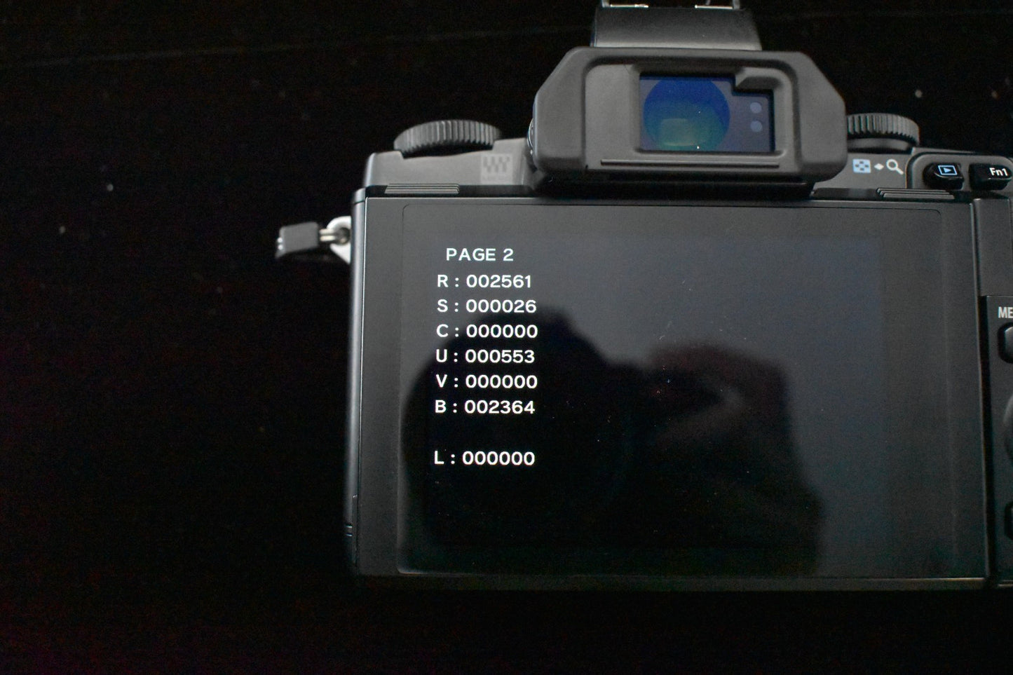 [1 Yr warranty] Olympus OM-D E-M5 Mirrorless Digital Camera with Lens Black 6683