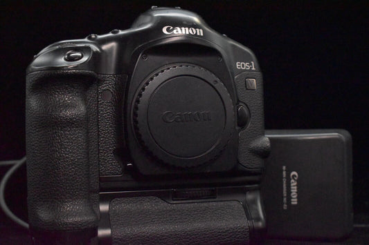 Canon EOS-1V HS BP-E2 35mm SLR Film Camera JAPAN [NEAR MINT FRC 609(14%)] #4951