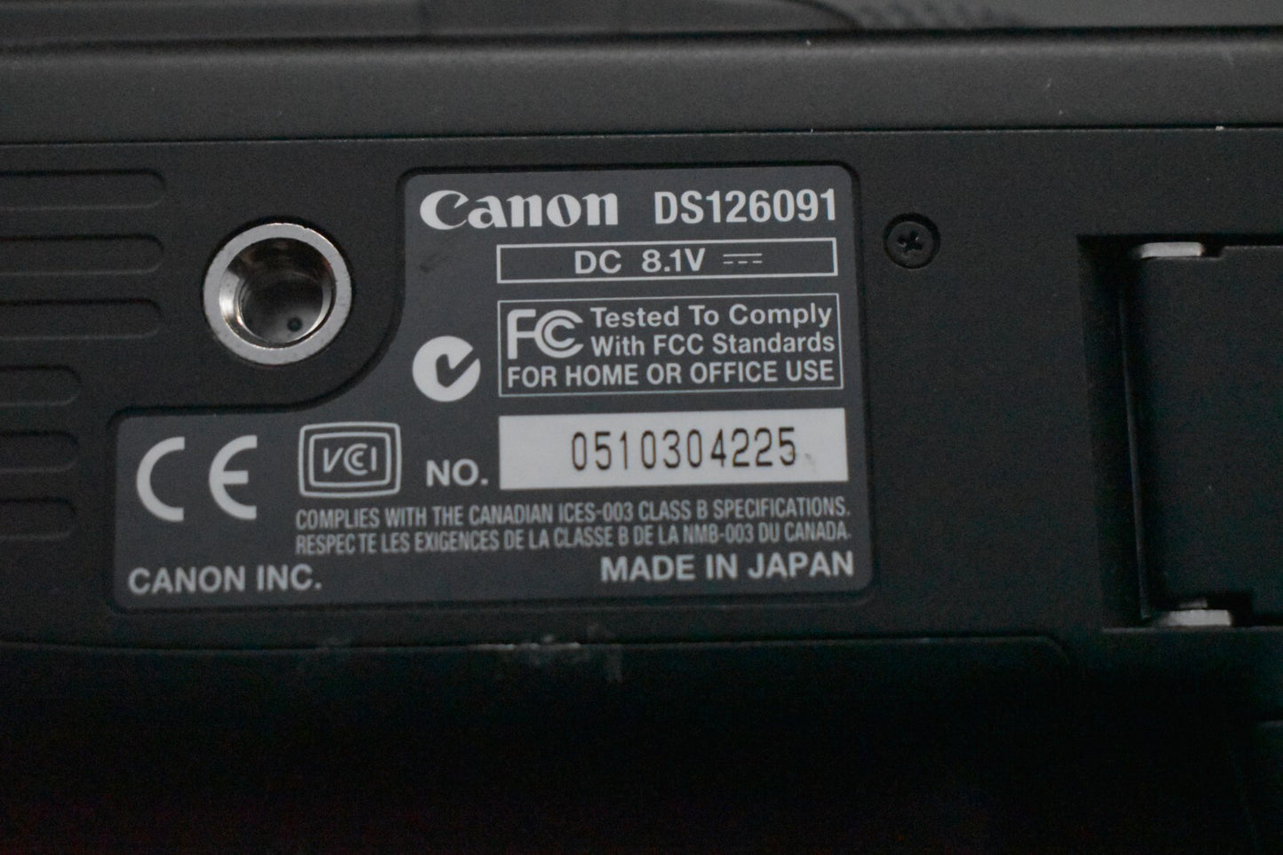 [1 Yr Warranty] Canon EOS 5D Digital SLR Full Frame Camera Body Only 6656