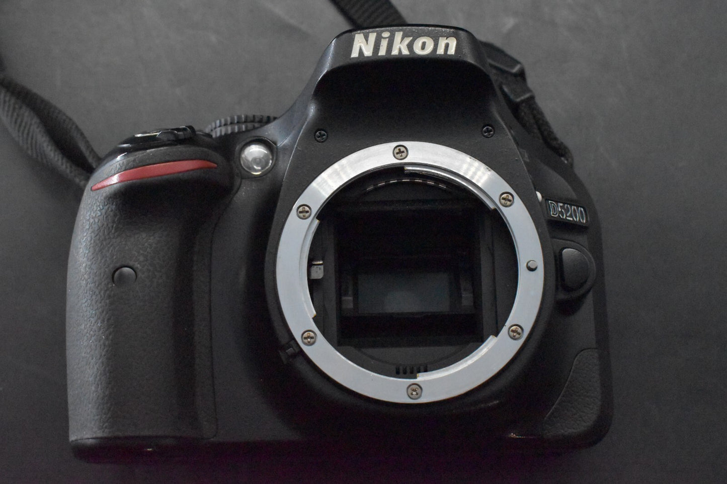 [1 Yr Warranty] Nikon D5200 24.1MP Digital Camera Black Body Only 6406