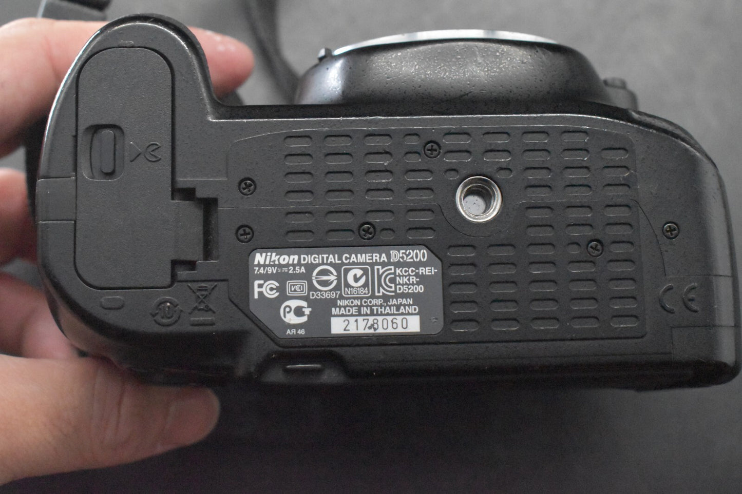 [1 Yr Warranty] Nikon D5200 24.1MP Digital Camera Black Body Only 6406