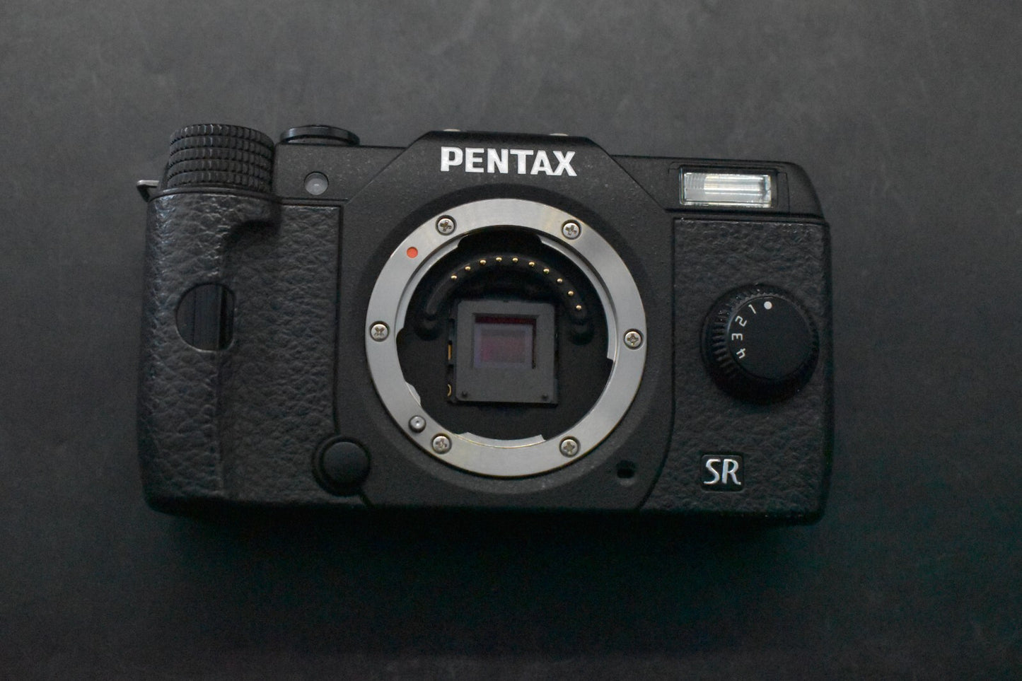 [1 Yr warranty] PENTAX Q10 Mirrorless Digital Camera Black with Lens 6219