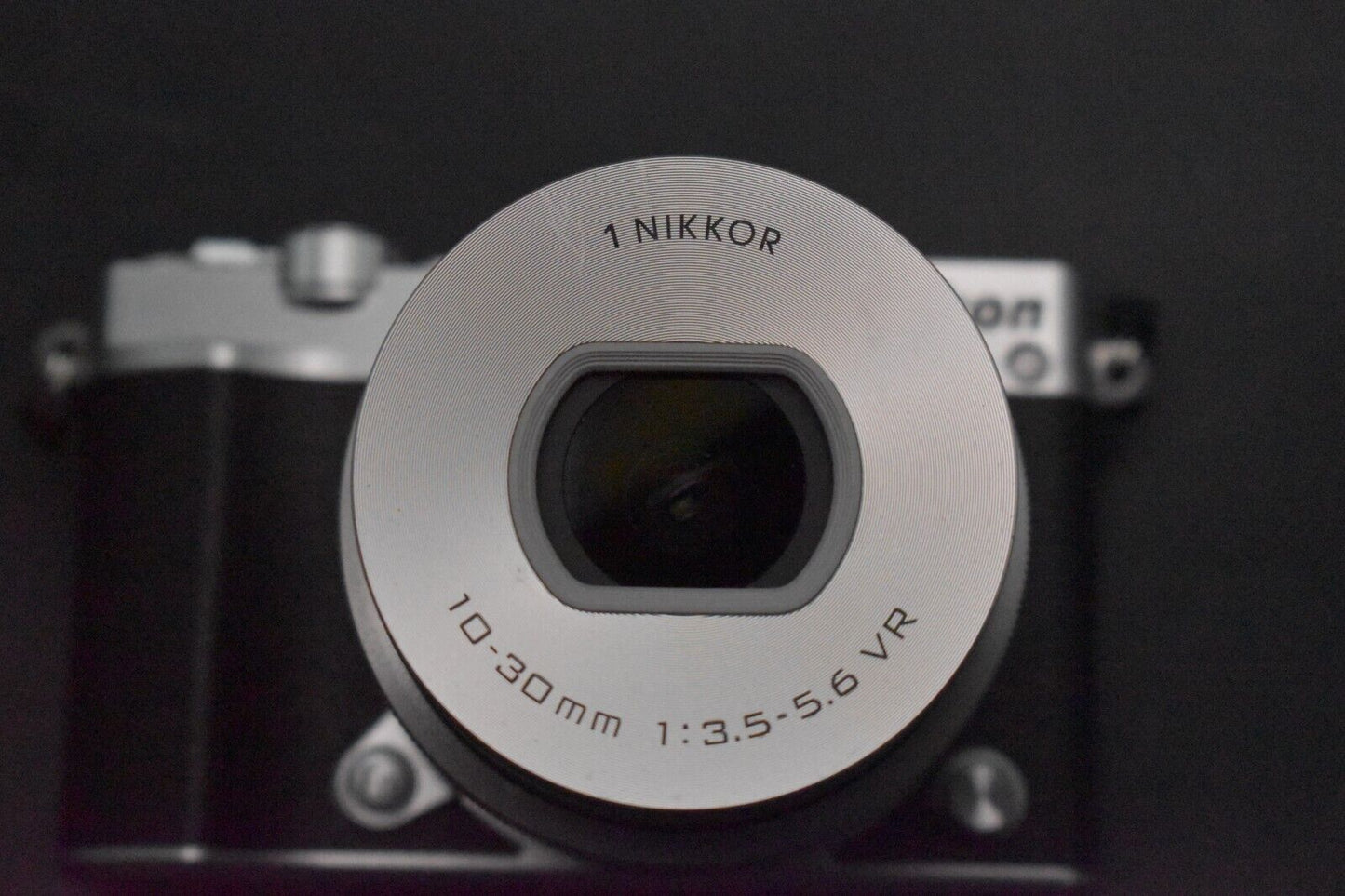 Nikon 1 J5 DSLR Mirrorless Digital Camera with Lens Silver [MINT- SC 1069] 5389