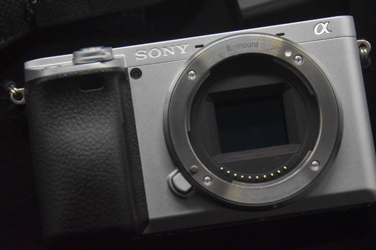 Sony Alpha A6400 Mirrorless Digital Camera Silver Body Only [MINT-] 4819