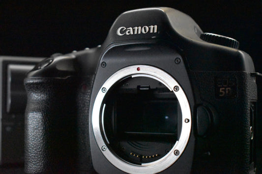 [1 Yr Warranty] Canon EOS 5D Digital SLR Full Frame Camera Body Only 6644