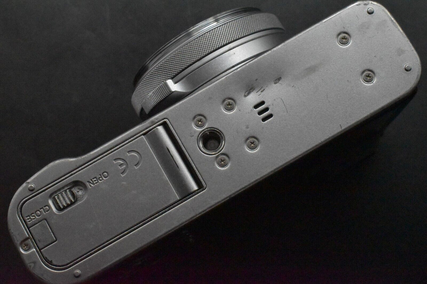 Fujifilm X100F Digital Point and Shoot Camera Silver [N MINT SC 19165] 5258