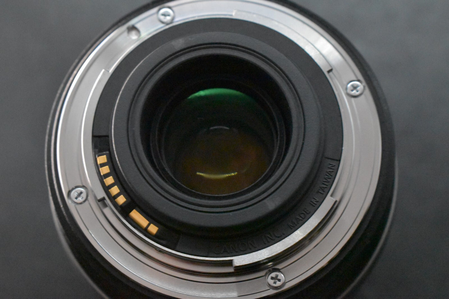 [1 Yr warranty] Canon EF-S 18-200mm f/3.5-5.6 IS Wide Angle Zoom AF Lens 6359