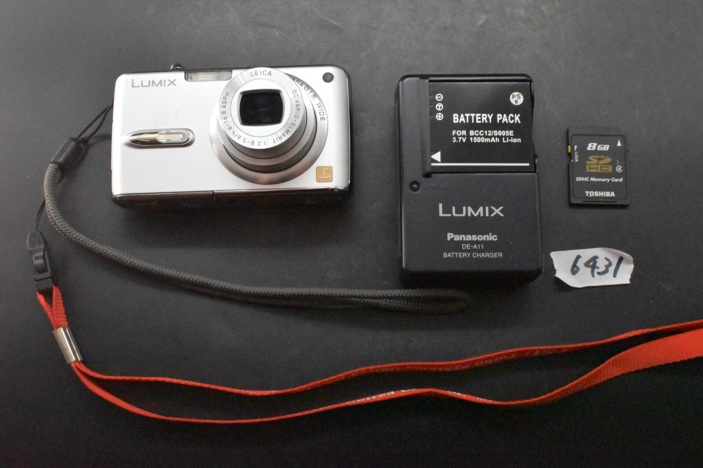 [1 Yr Warranty] Panasonic Lumix DMC-FX07 Compact Digital Camera Silver 6431