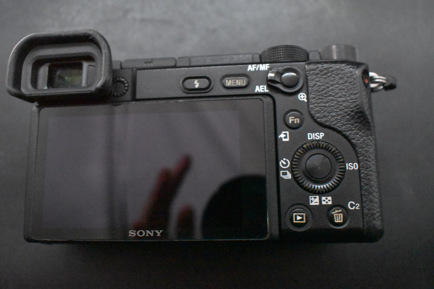 [1 Yr Warranty] Sony A6400 Mirrorless Digital Camera with lens Black 6667 6674