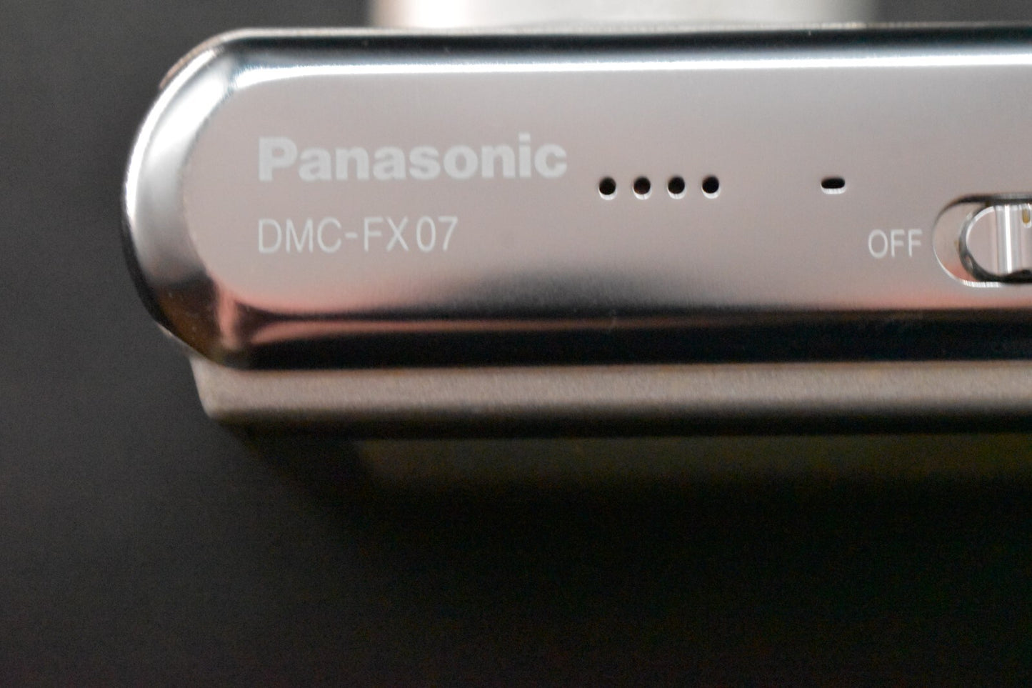 [1 Yr Warranty] Panasonic Lumix DMC-FX07 Compact Digital Camera Silver 6408