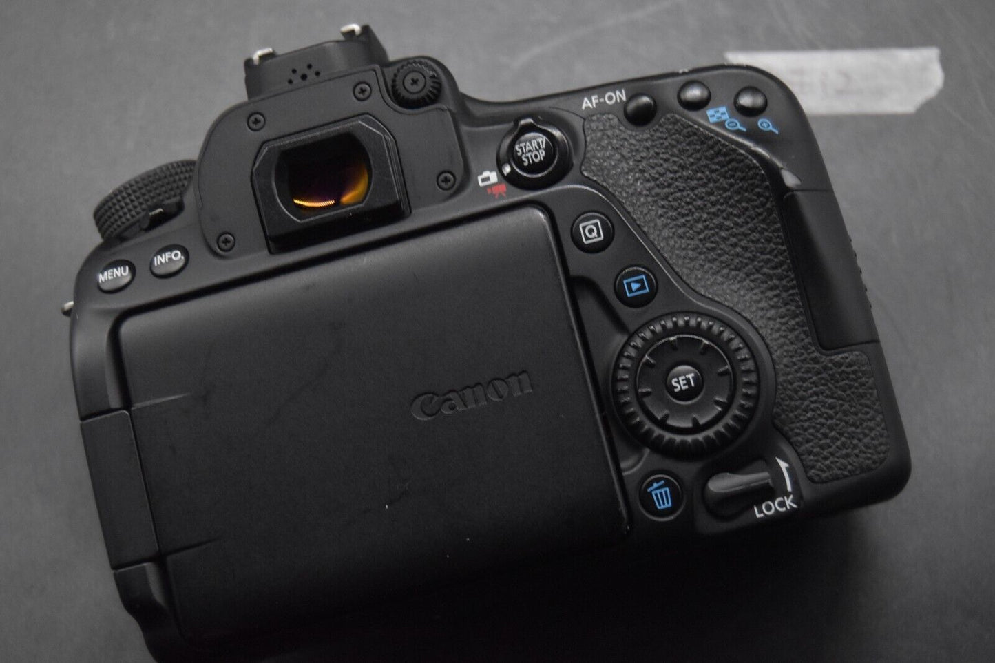 Canon EOS 80D digitale 24,2-MP-Spiegelreflexkamera Gehäuse 【NEUWERTIG- SC 328...