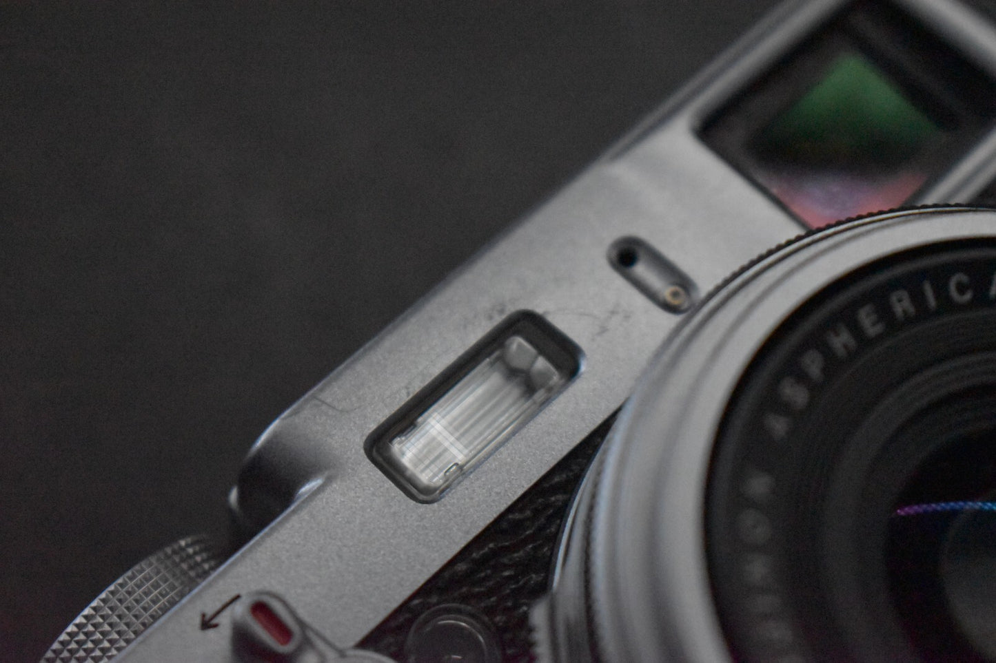 [1 Yr Warranty] Fujifilm X100 FinePix X Series 12.3MP Silver Digital Camera 6531
