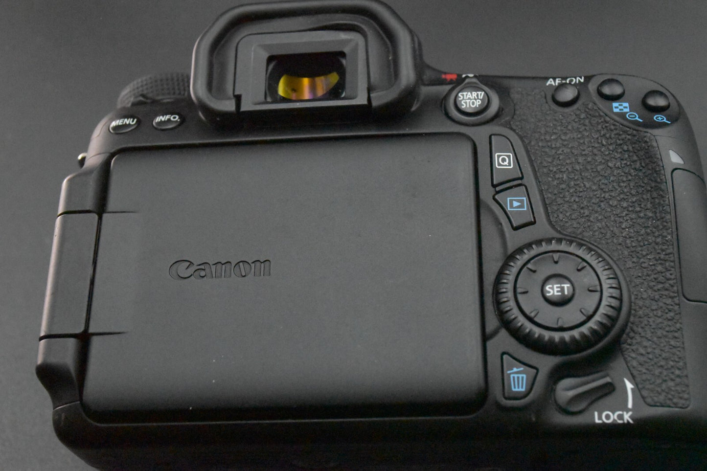 [1 Yr warranty] Canon EOS 70D DSLR Digital SLR Video Camera Body 6298