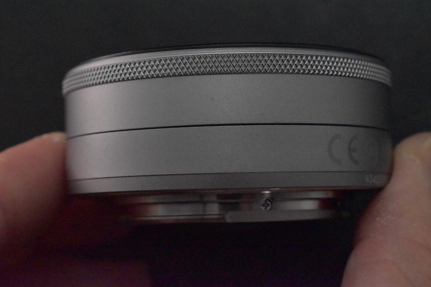 [1 Yr Warranty] Canon EF-M 22mm f/2 STM Lens for EOS M EF-M Mount Silver 6520